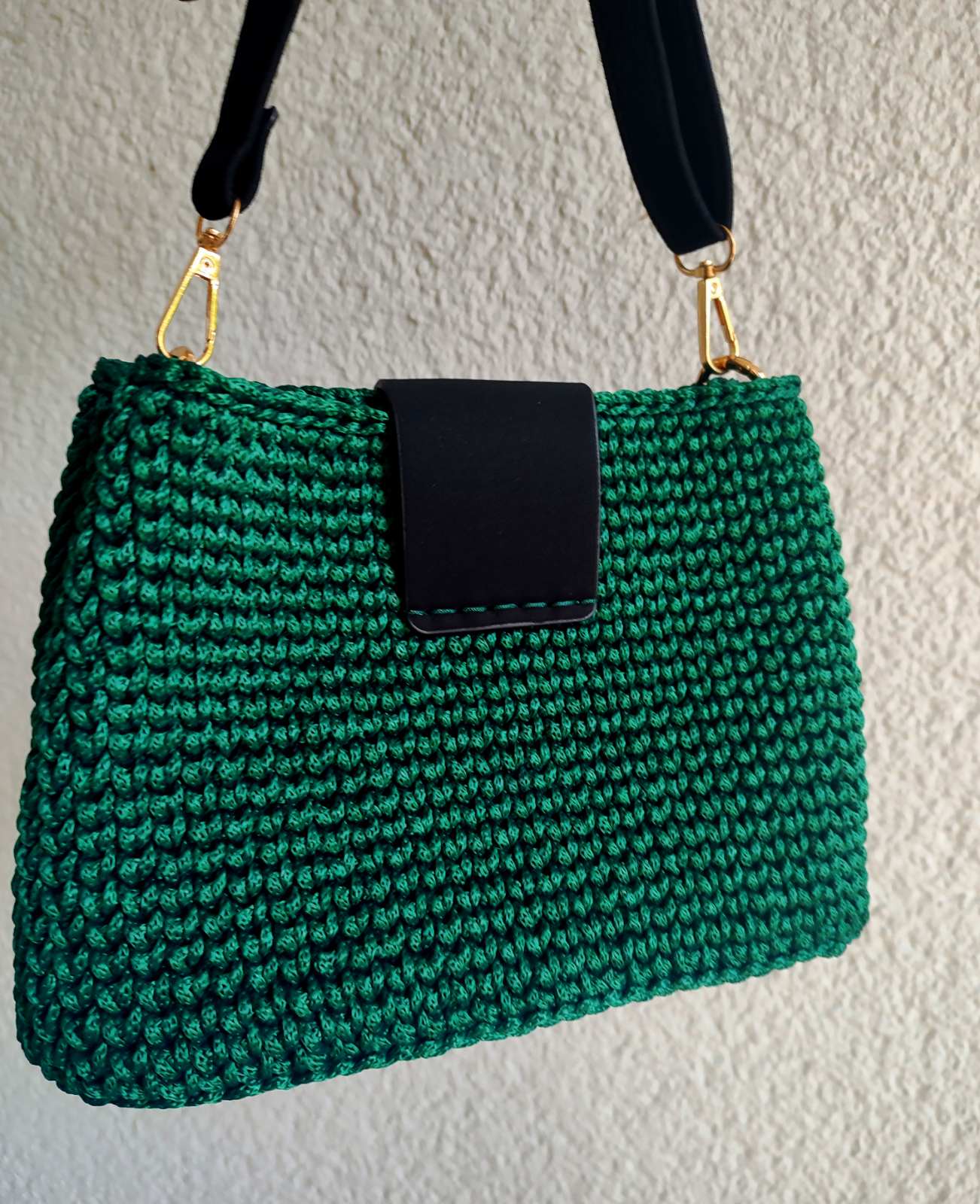 Handgefertigte Crossbody-Tasche grün