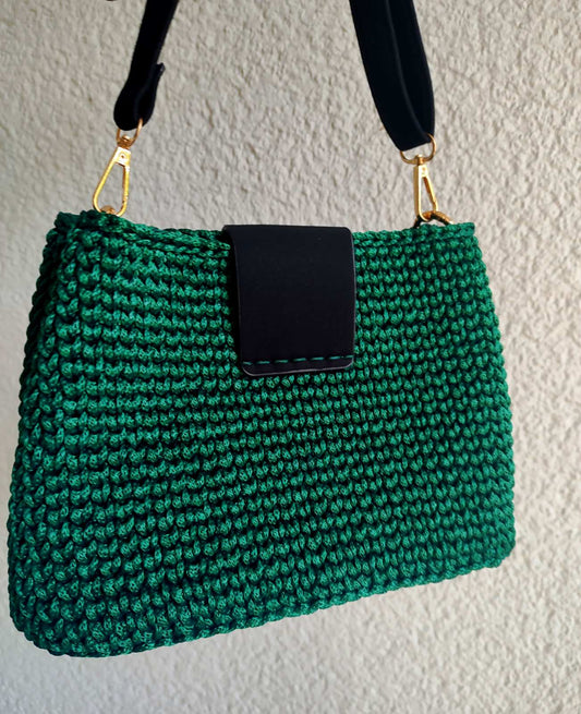 Handgefertigte Crossbody-Tasche grün