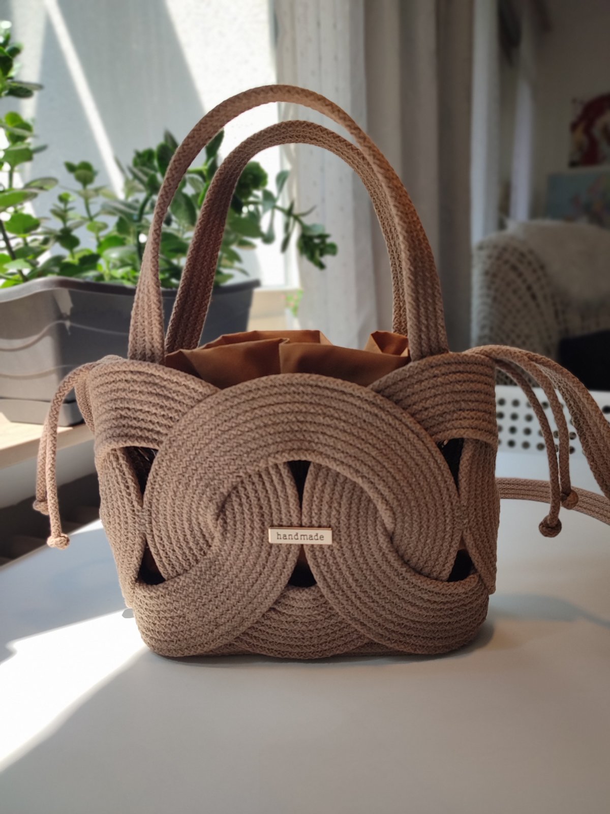 Tasche aus Baumwollkordel beige