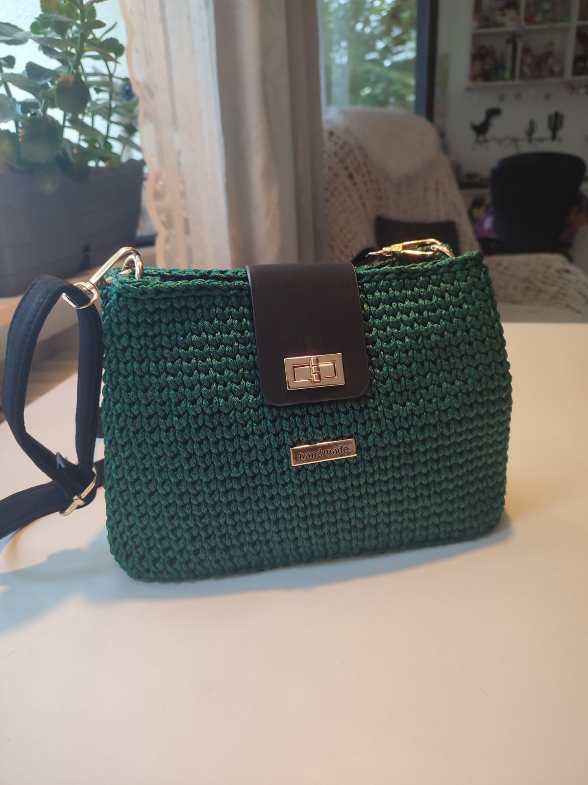 Handgefertigte Crossbody-Tasche grün